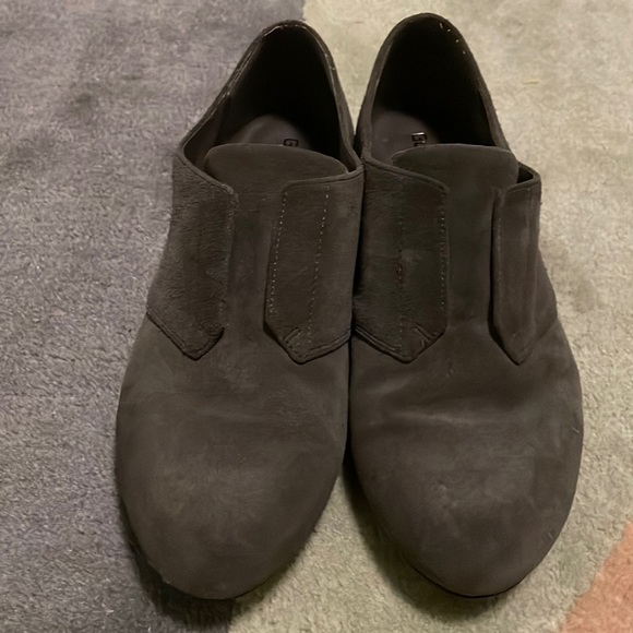 38.5 Gunmetal leather women’s shoe - Picture 1 of 3